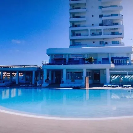 Apartamento Vistas Al Mar Playa Paraíso *